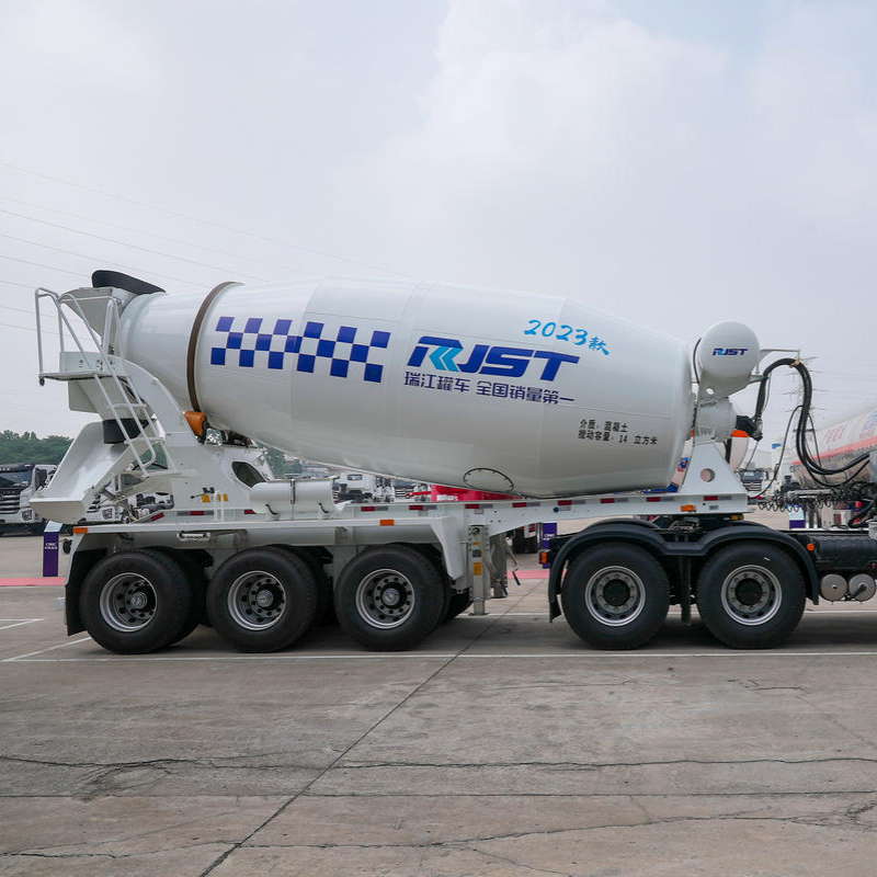 Semirremolque usado CIMC Ruijiang de la serie de 14 cuadrados para transporte de materiales en polvo