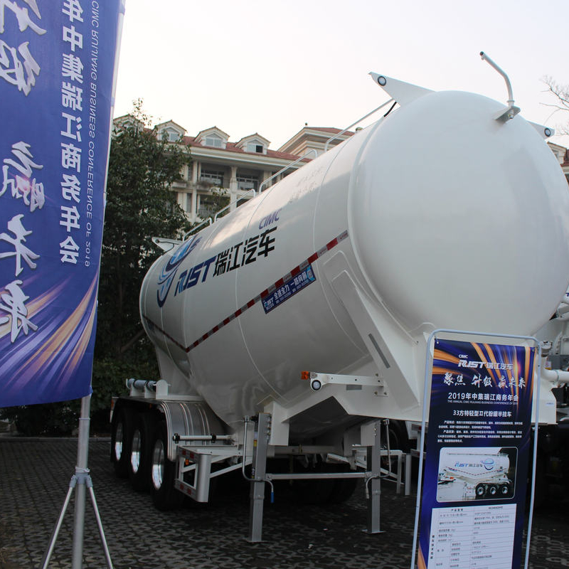 Semirremolque para transporte de materiales en polvo de la serie de 33 metros cúbicos CIMC Ruijiang usado