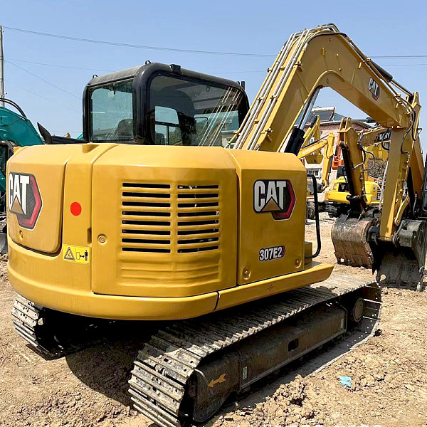  Excavadora Caterpillar 307E2