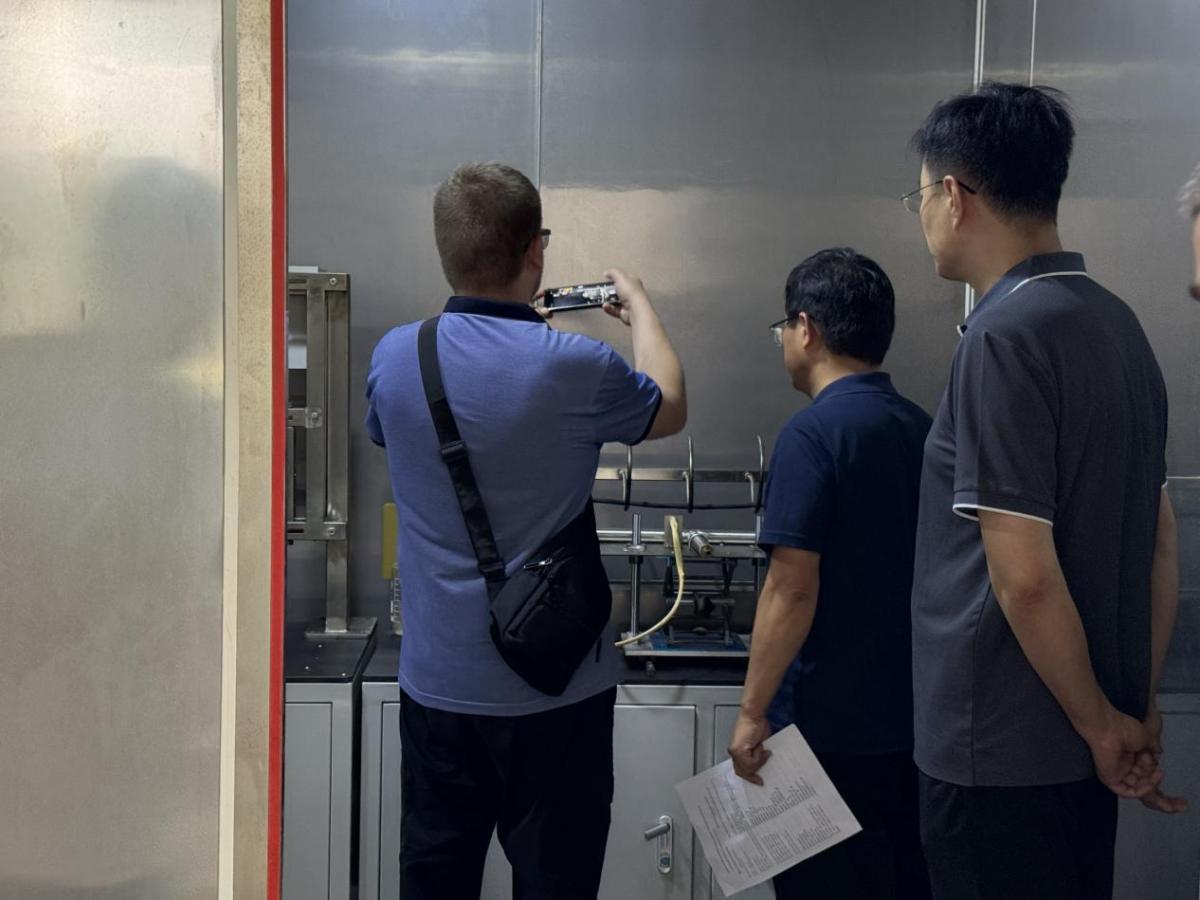 Belarus Procurement Team Empower Chinese Manufacturing to Go Global: Belarusian Purchasing Delegation Intensively Visits Benchmark Enterprises of Optical Fiber Cables and Steel Shot Abrasives in Shandong
