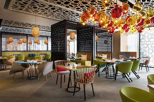 UAE | Renaissance Dubai Hotel