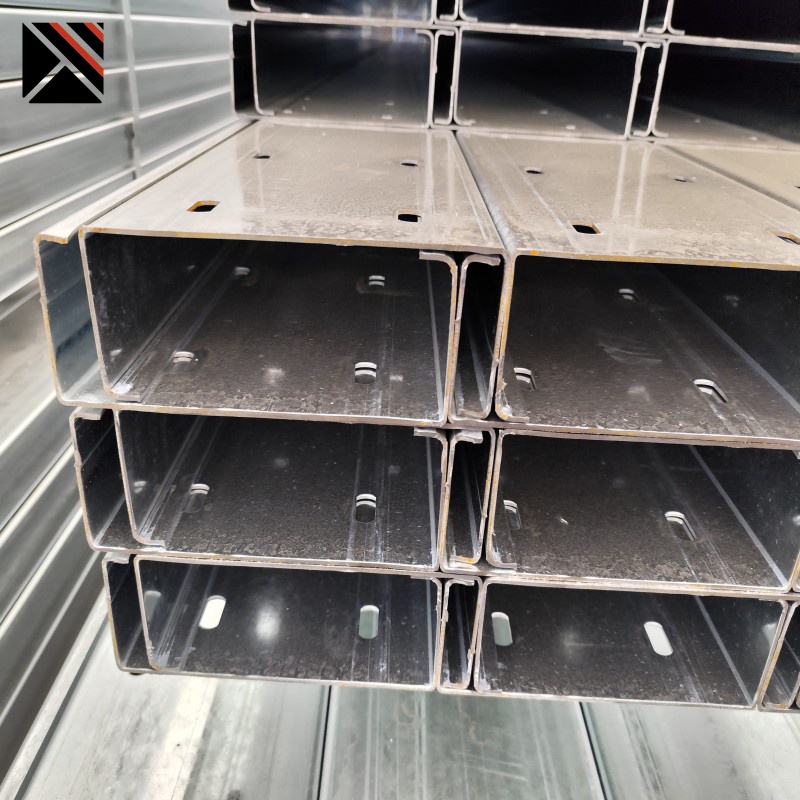 الفولاذ على شكل C