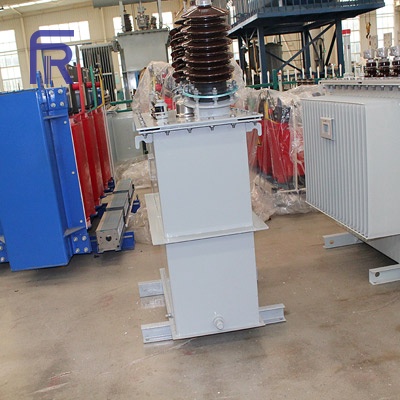 Transformador de distribución de potencia trifásico sumergido en aceite S13 50kVA 35kv/0.4kV