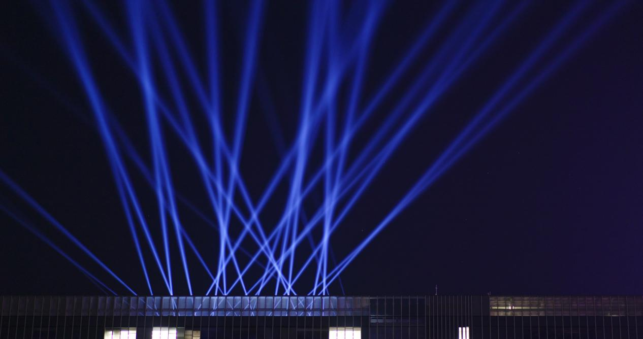 À quoi sert un projecteur à faisceau LED dans l’éclairage architectural et extérieur?
