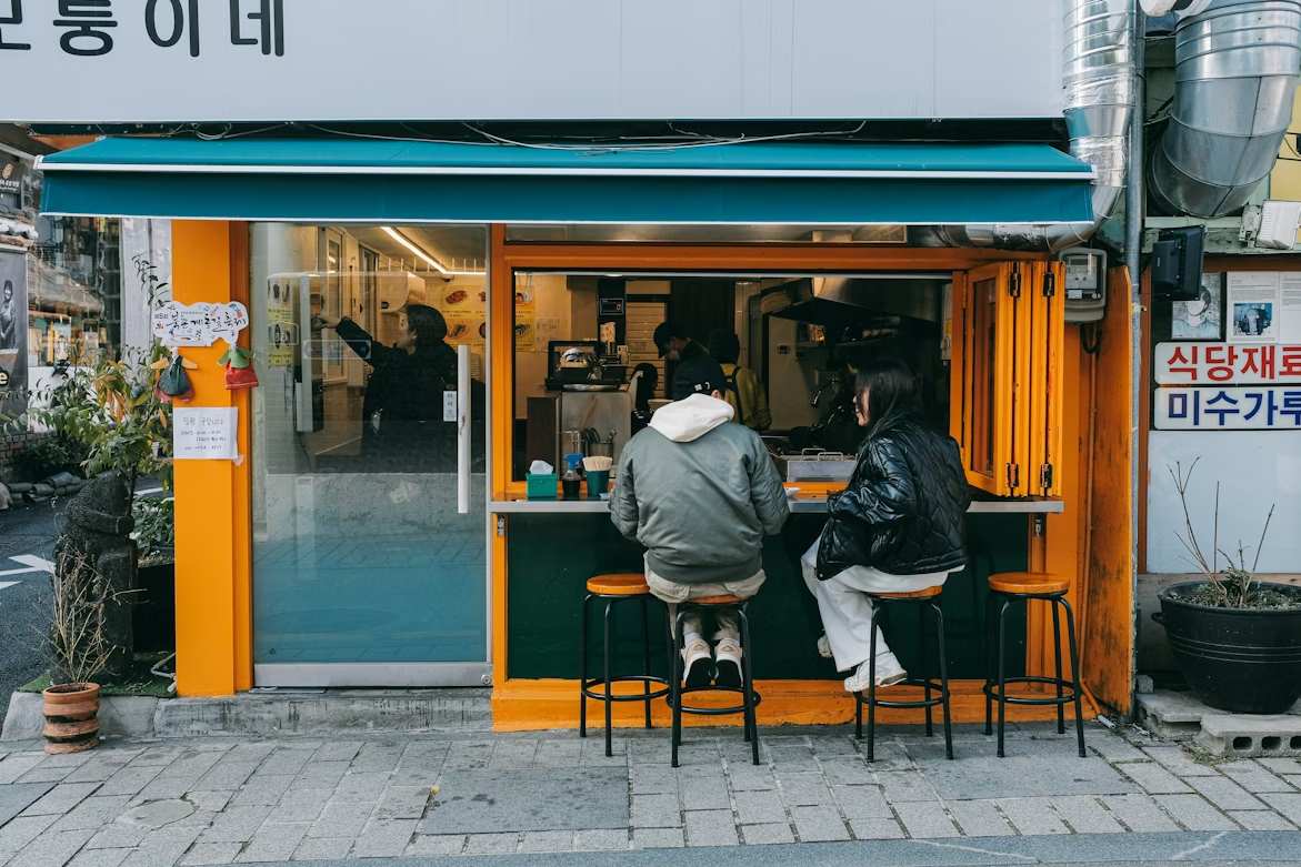 Small shops/stalls