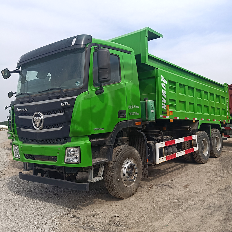 Camion-benne vert Foton Auman GTL 6x4