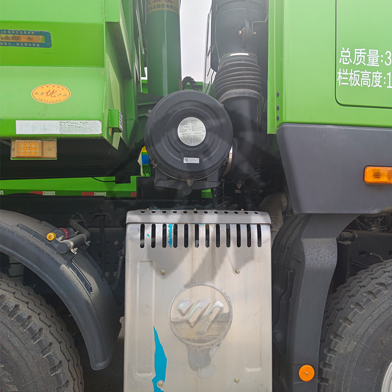 Nouveau camion-benne Foton Auman GTL 8x4 à 12 roues