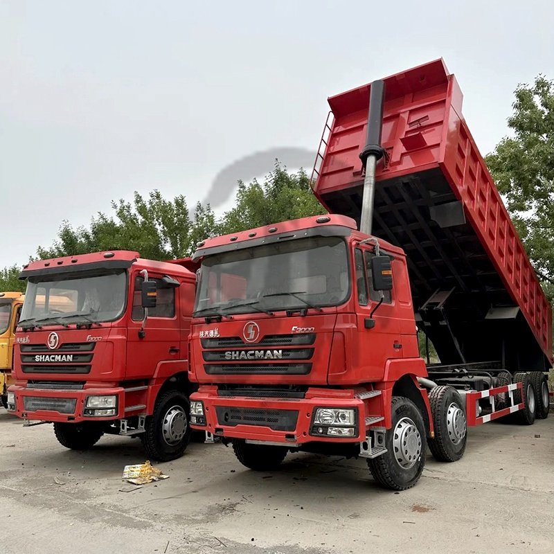 Camion-benne chinois Shacman F3000 8x4 40 50 tonnes à 12 roues
