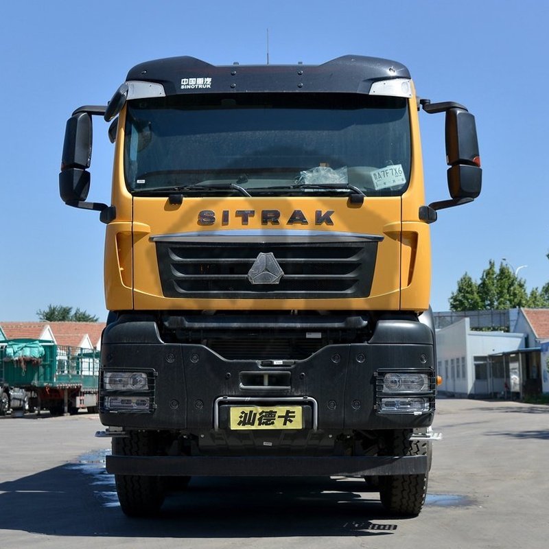 Sinotruk Sitrak G7W 400HP 8x4 camion-benne 6.8m