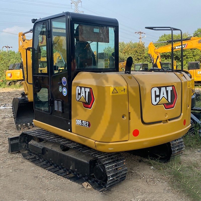 Excavatrice Cat 305.5E d'occasion de 5.5 tonnes