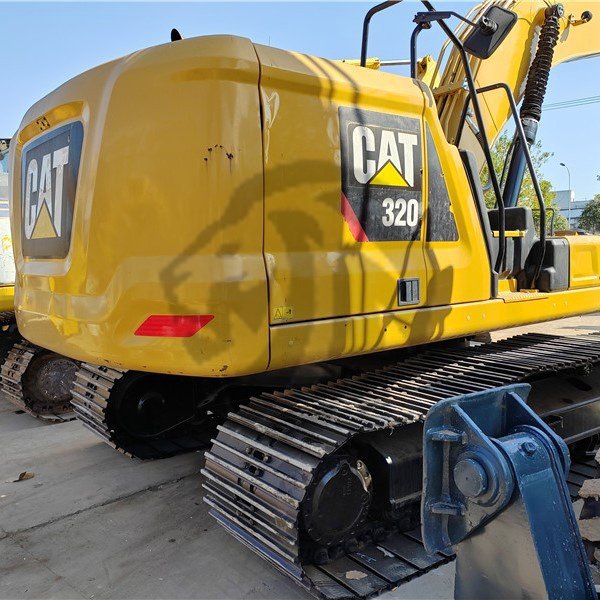 Pelle sur chenilles Cat 320D