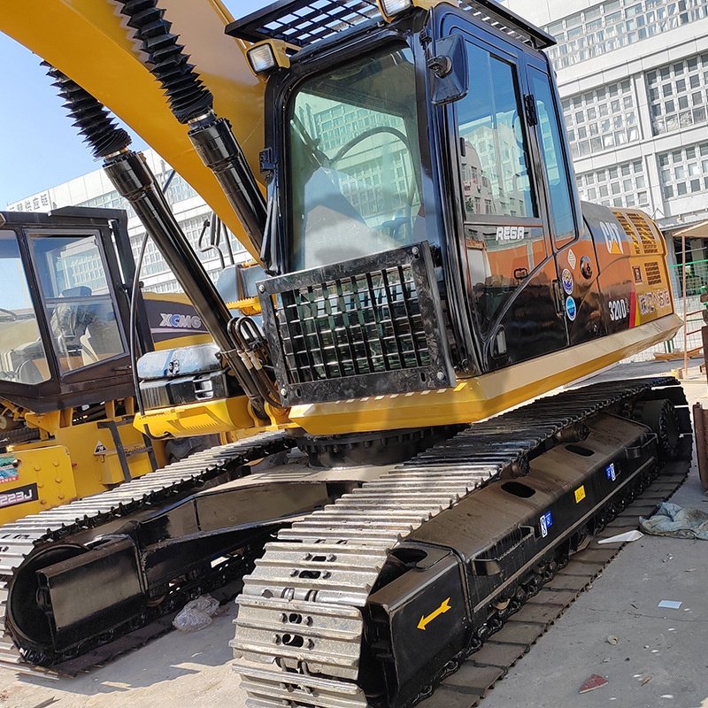 Pelle sur chenilles Cat 320D