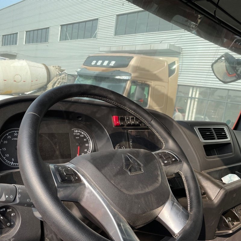 Tracteur GNC Sinotruk C7H camion lourd 440HP 6x4
