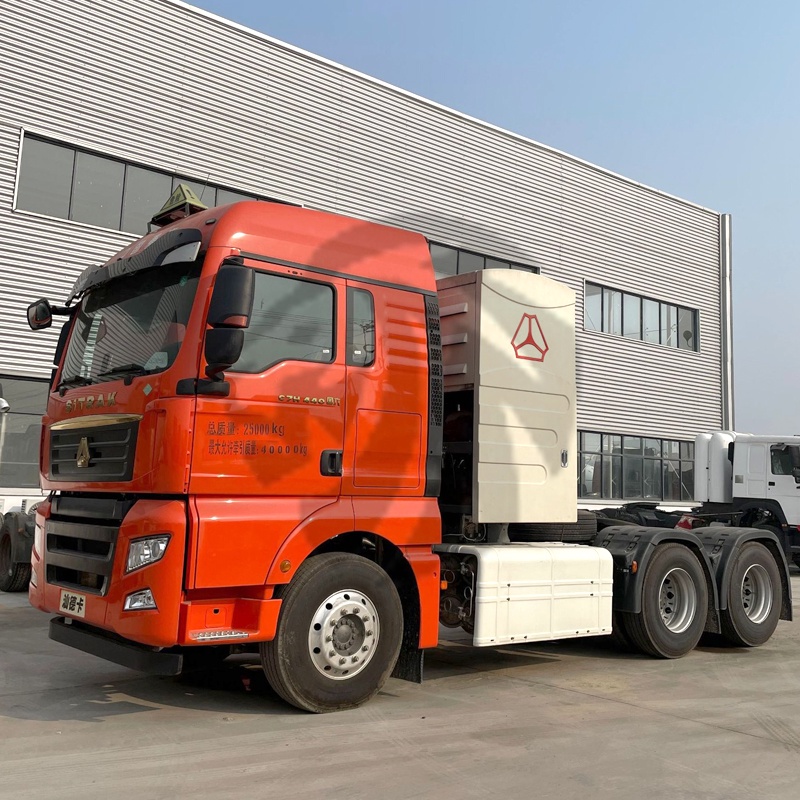 Tracteur GNC Sinotruk C7H camion lourd 440HP 6x4