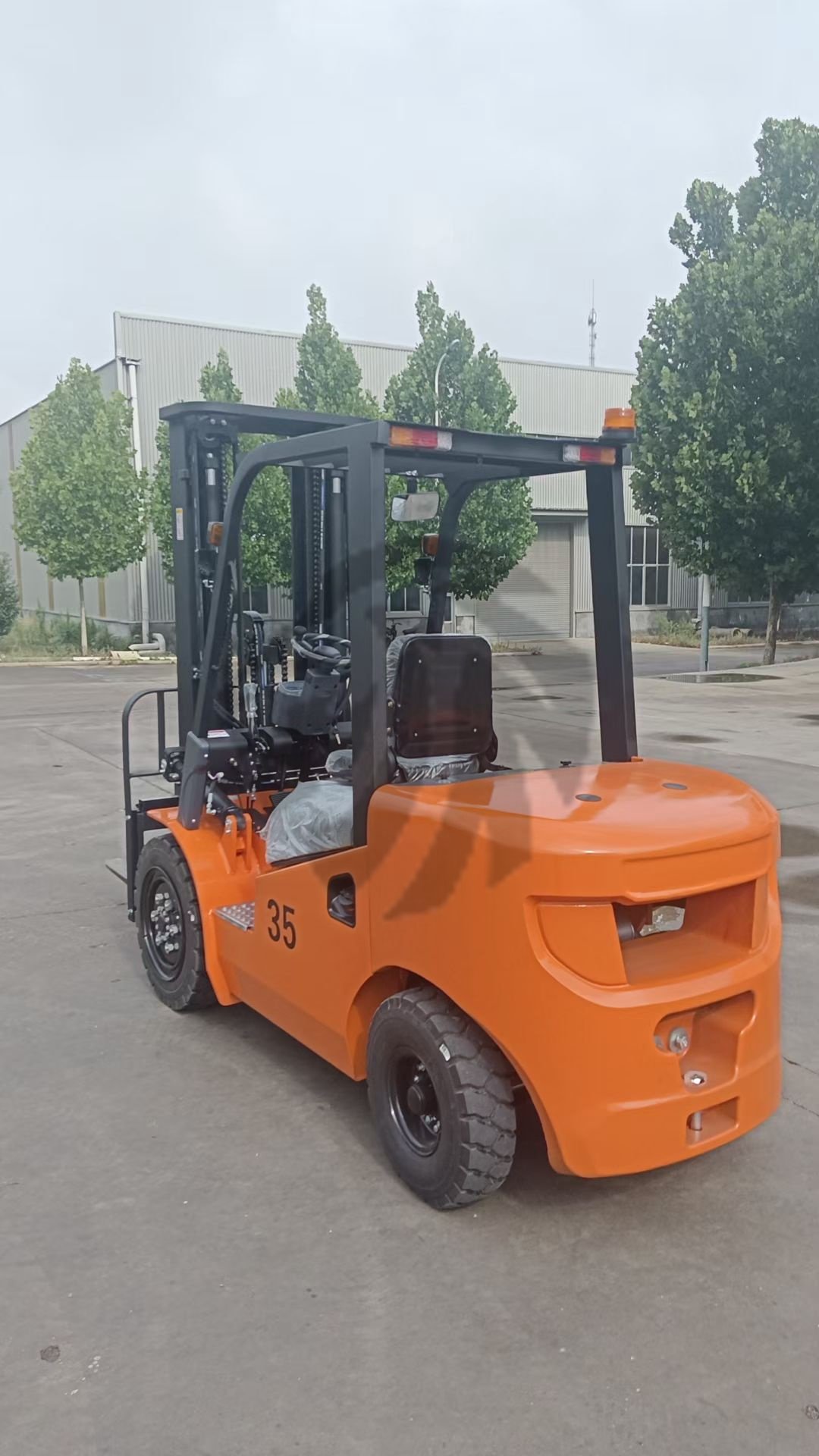 Chariot élévateur diesel de 1.5 tonnes