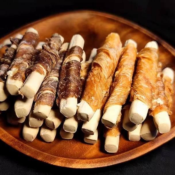 Air-dried meat rolls/sticks