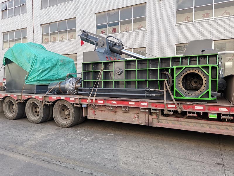 1779420178916288400109551616.jpg Y81QF-250-metal-baler-2