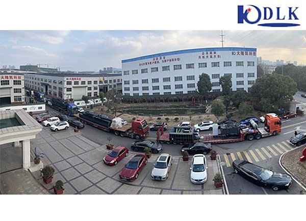 [2022] Sent Out The First Batch Of Gantry Shears And Metal Baler After The Chinese New Year’s Holiday
