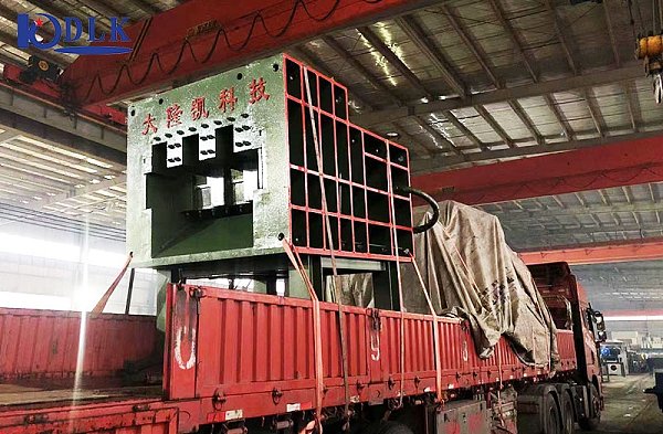 Hydraulic Scrap Metal Shearing Machine Packaging & Shipping