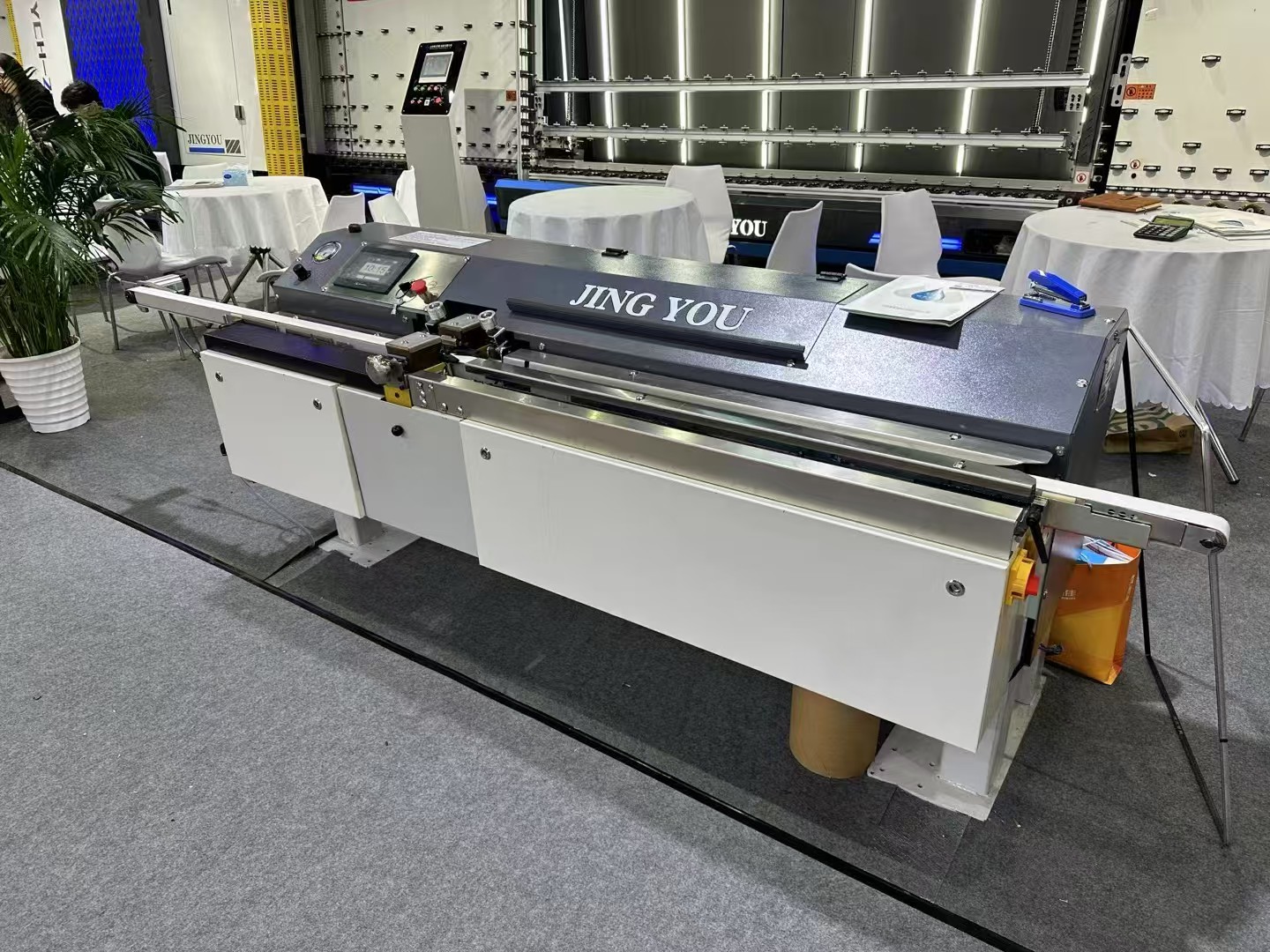 All Servo Butyl Coating Machine