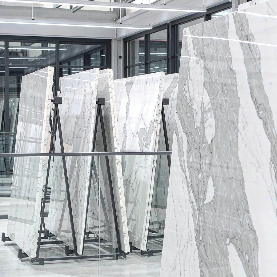 Quartz Waterfall Countertops & Book-Matched Islands: A Slab Layout Guide